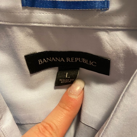 2 Men’s Banana Republic Short Sleeve Button Down - Picture 1 of 3